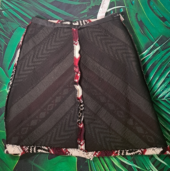Zara wool tapestry skirt XS, white red black pattern, Aztec, tribal - Picture 7 of 7